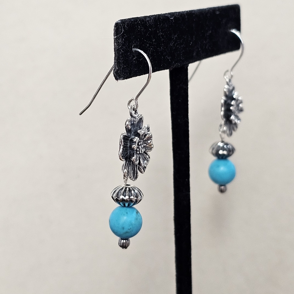 Southwestern Flower Dangle Earrings Oxidized 925 Silver and Howlite Beads - Picture 8 of 14